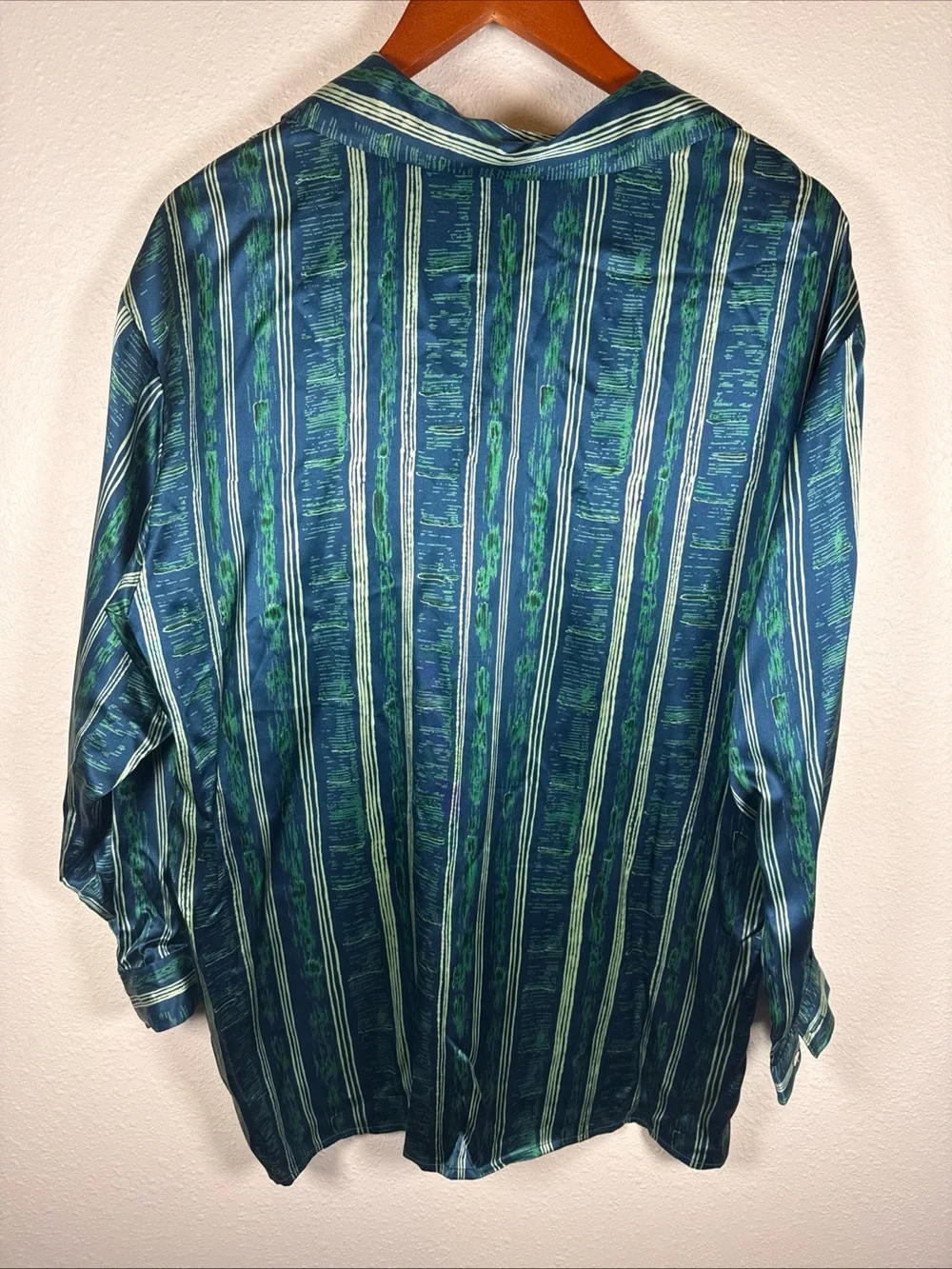 Calvin Klein Silk Button Up Blouse Green Stripes Quiet Luxury Oversized Medium